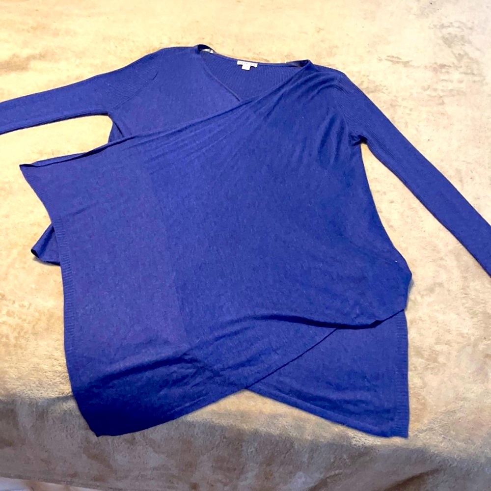 This is a navy blue medium sweater only wore once. It’s from target!